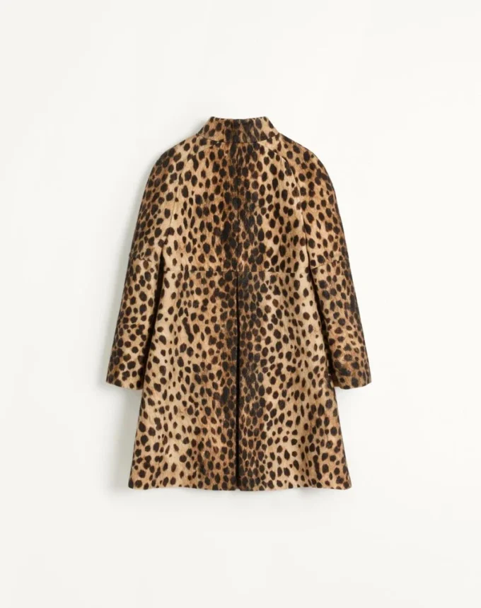 Abrigo de lana estampado con manchas de jaguar