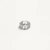 Anillo metálico con el logotipo VLogo Anillo metálico con el logotipo VLogo