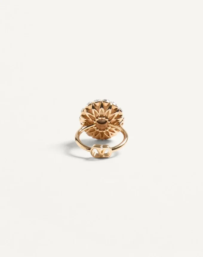 Anillo Vlogo Signature en metal, esmalte y cristales