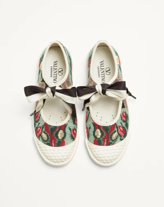 Bailarina Bay By Bay Sneaker en tejido jacquard con bordado floral Bailarina Bay By Bay Sneaker en tejido jacquard con bordado floral
