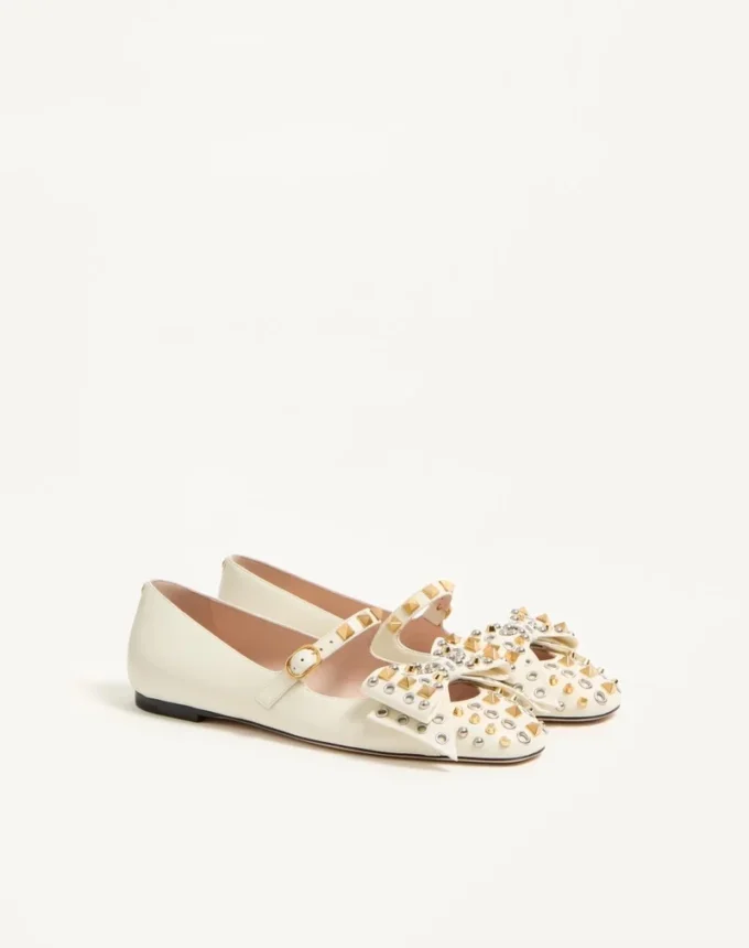 Bailarinas Mary-Jane Bowow en piel de cabrito con tachuelas Bailarinas Mary-Jane Bowow en piel de cabrito con tachuelas