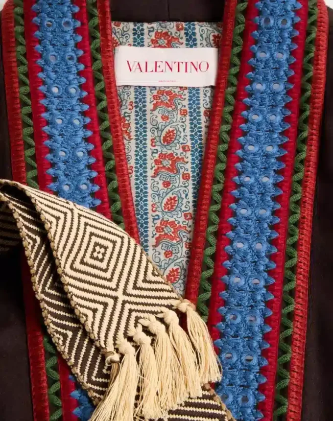 Bata de lana de franela con cinturón jacquard