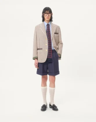 Bermudas de gabardina de lana con puños