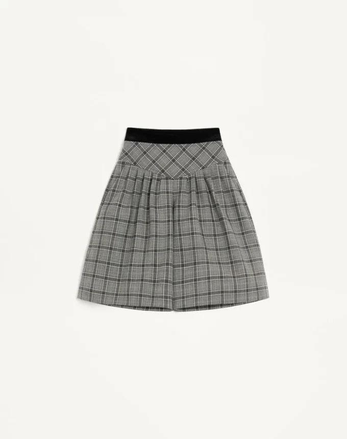 Bermudas de lana con estampado de cuadros Bermudas de lana con estampado de cuadros
