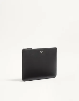 Bolsa con el logotipo VLogo Signature en piel de becerro granulada