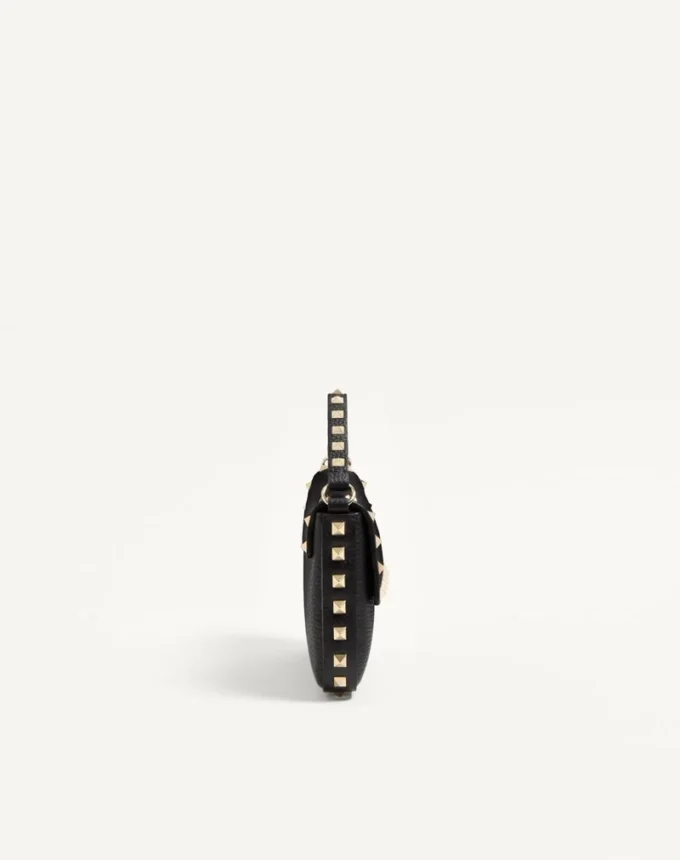 Bolsa Rockstud de piel de becerro granulada