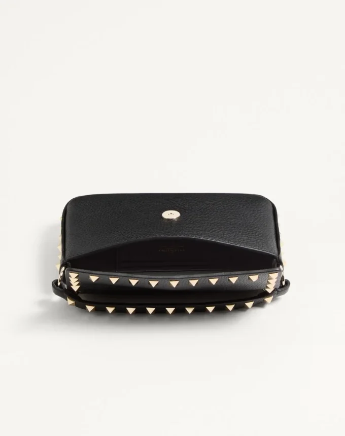 Bolsa Rockstud de piel de becerro granulada