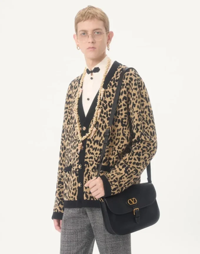 Bolso bandolera Antibes de piel de becerro de Valentino Garavani Bolso bandolera Antibes de piel de becerro de Valentino Garavani