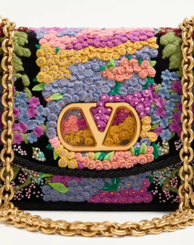 Bolso bandolera bordado Vain de Valentino Garavani Bolso bandolera bordado Vain de Valentino Garavani