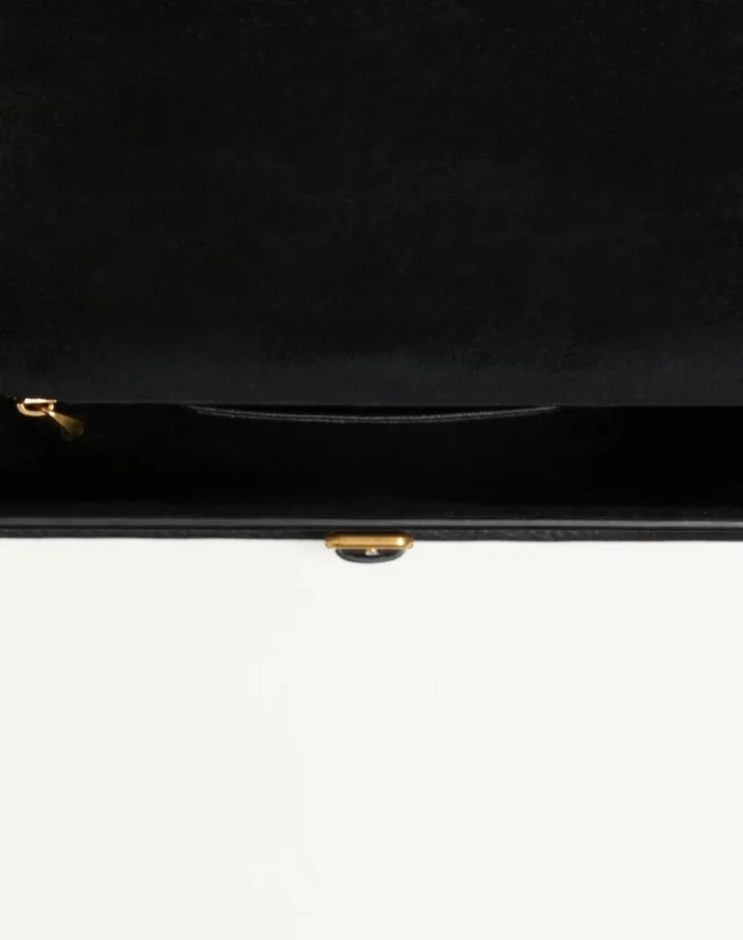 Bolso bandolera pequeño de piel de becerro Valentino Garavani Antibes Bolso bandolera pequeño de piel de becerro Valentino Garavani Antibes