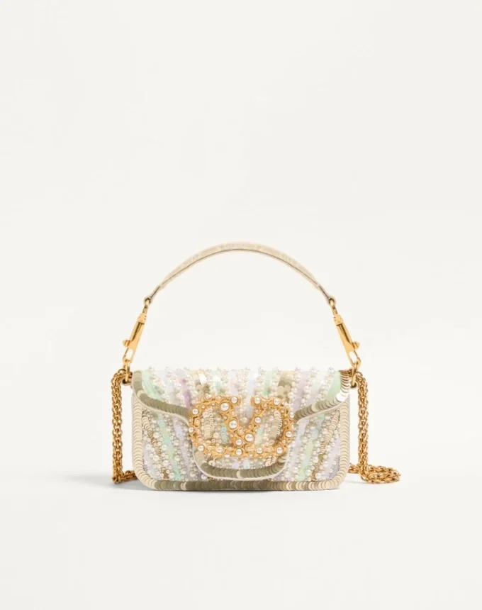 Bolso bandolera pequeño Locò de Valentino Garavani con bordado y logotipo joya Bolso bandolera pequeño Locò de Valentino Garavani con bordado y logotipo joya