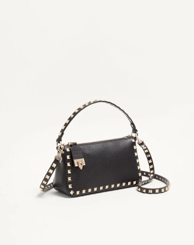 Bolso bandolera pequeño Rockstud de piel de becerro granulada