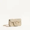 Bolso bandolera pequeño Valentino Garavani Locò con logotipo bordado con joyas Bolso bandolera pequeño Valentino Garavani Locò con logotipo bordado con joyas