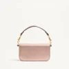 Bolso bandolera pequeño Valentino Garavani Locò en piel de becerro laminada con logotipo joya Bolso bandolera pequeño Valentino Garavani Locò en piel de becerro laminada con logotipo joya