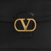 Bolso bandolera Valentino Garavani 9To5 de piel de becerro lisa Bolso bandolera Valentino Garavani 9To5 de piel de becerro lisa