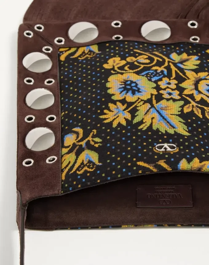 Bolso bandolera Valentino Garavani Nellcôte en tejido jacquard con flecos Bolso bandolera Valentino Garavani Nellcôte en tejido jacquard con flecos