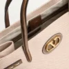 Bolso de compras mediano de lona Antibes de Valentino Garavani Bolso de compras mediano de lona Antibes de Valentino Garavani