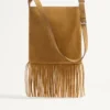 Bolso de hombro de ante con flecos Nellcôte de Valentino Garavani Bolso de hombro de ante con flecos Nellcôte de Valentino Garavani