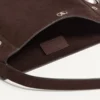 Bolso de hombro de ante con flecos Nellcôte de Valentino Garavani Bolso de hombro de ante con flecos Nellcôte de Valentino Garavani