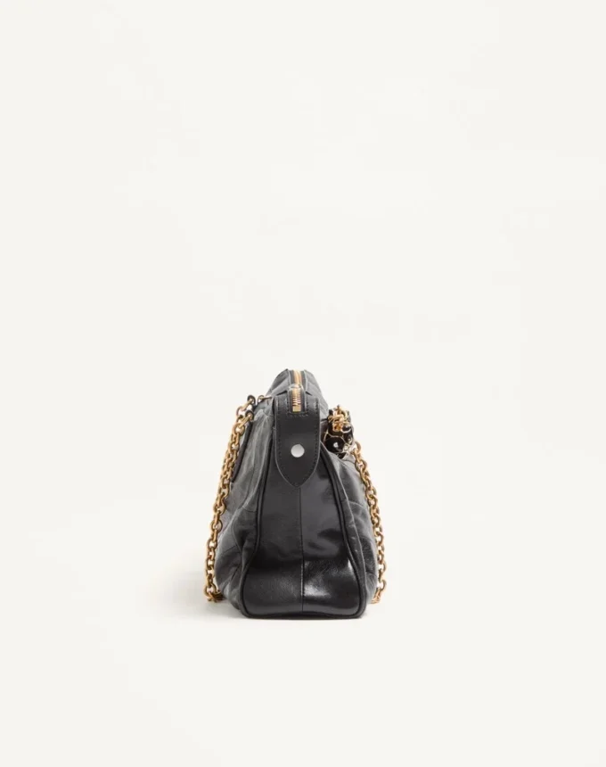 Bolso de hombro Panthea de Valentino Garavani en piel napa con estampado chevron Bolso de hombro Panthea de Valentino Garavani en piel napa con estampado chevron