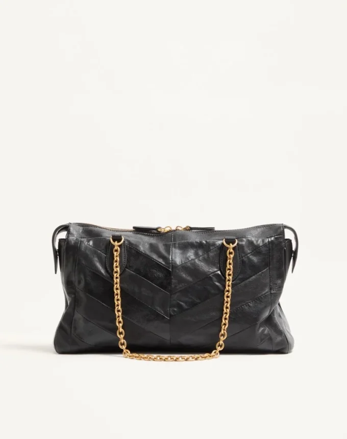 Bolso de hombro Panthea de Valentino Garavani en piel napa con estampado chevron Bolso de hombro Panthea de Valentino Garavani en piel napa con estampado chevron