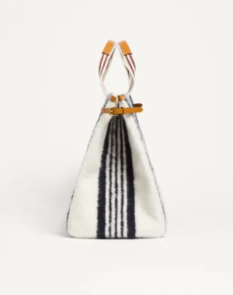 Bolso de lana Antibes de Valentino Garavani