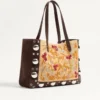 Bolso de mano mediano bordado Nellcôte de Valentino Garavani Bolso de mano mediano bordado Nellcôte de Valentino Garavani