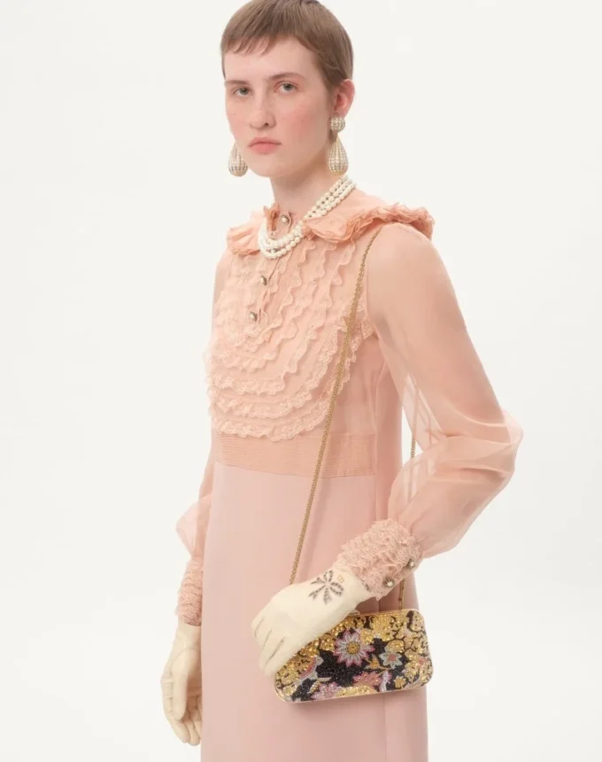 Bolso de mano Minaudiere con pedrería y motivo Apres L’Hiver