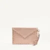 Bolso de mano Rockstud de piel de becerro granulada laminada Bolso de mano Rockstud de piel de becerro granulada laminada
