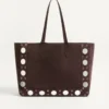 Bolso grande de compras bordado Nellcôte de Valentino Garavani Bolso grande de compras bordado Nellcôte de Valentino Garavani