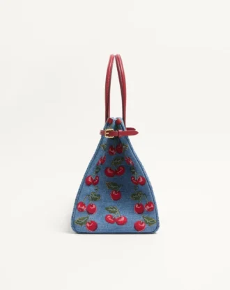 Bolso mediano Antibes de Valentino Garavani en denim con bordado Cherryfic