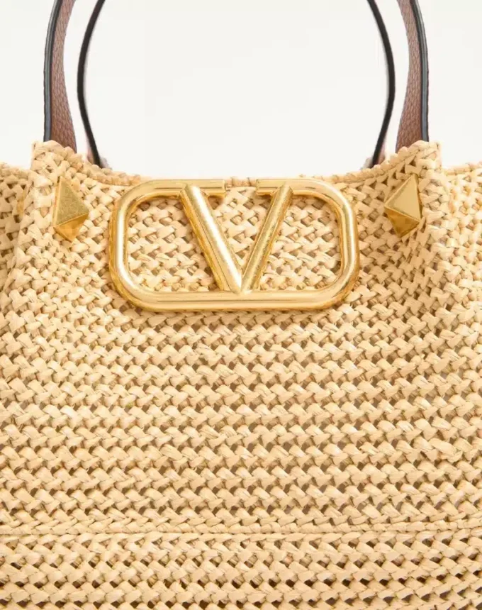 Bolso mediano de paja para el verano