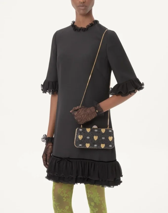 Bolso minaudière Carry Secrets con motivo Cour de Cœur de pedrería