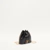 Bolso mini bucket en napa con cadena con el logotipo VLogo
