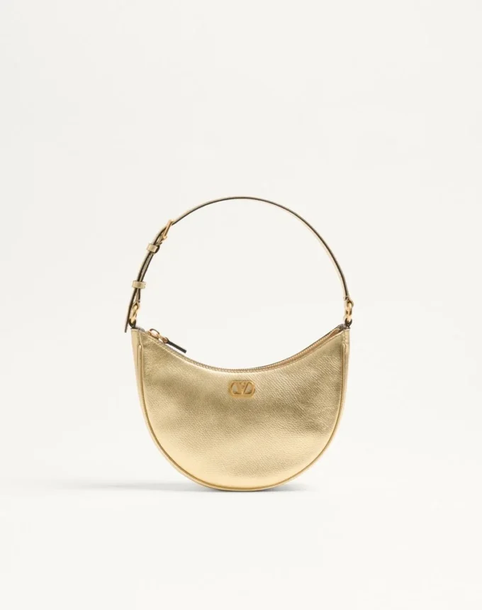 Bolso mini hobo Vlogo Signature en piel de becerro granulada laminada Bolso mini hobo Vlogo Signature en piel de becerro granulada laminada