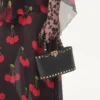 Bolso mini shopping Rockstud en piel de becerro granulada Bolso mini shopping Rockstud en piel de becerro granulada