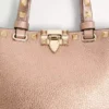 Bolso mini shopping Rockstud en piel de becerro granulada laminada