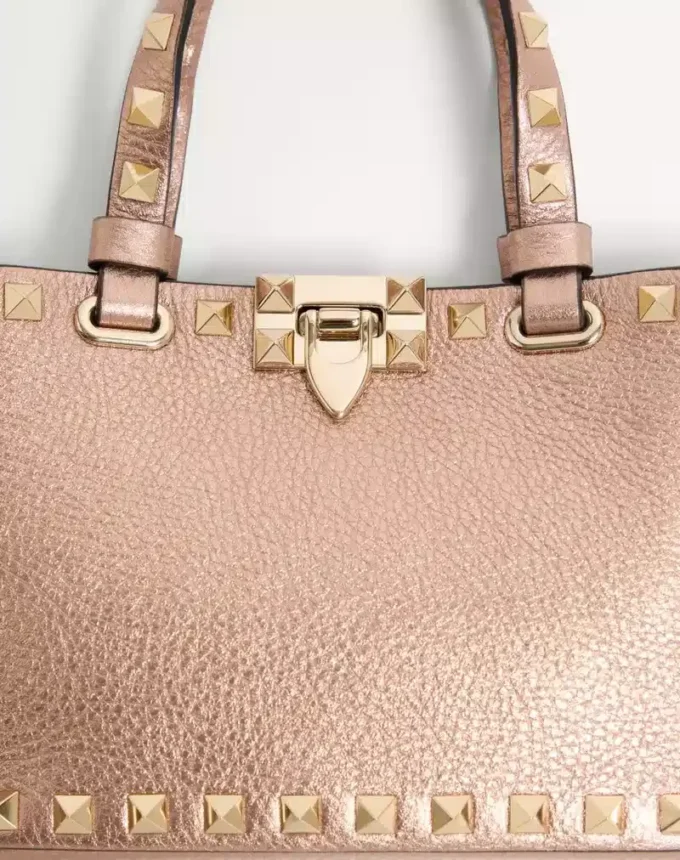 Bolso mini shopping Rockstud en piel de becerro granulada laminada