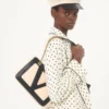 Bolso pequeño de compras de piel napa Valentino Garavani Viva Superstar Bolso pequeño de compras de piel napa Valentino Garavani Viva Superstar
