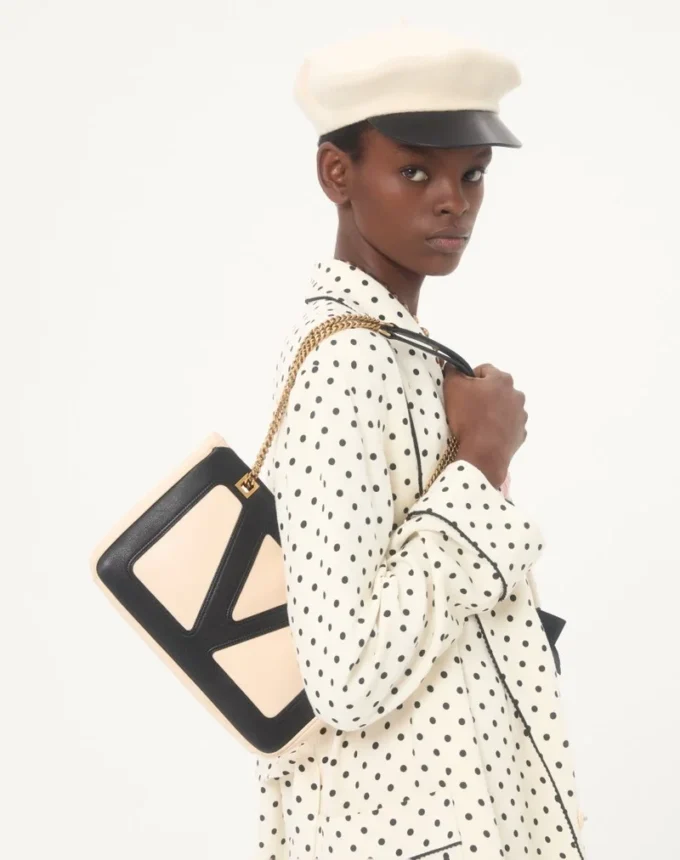 Bolso pequeño de compras de piel napa Valentino Garavani Viva Superstar Bolso pequeño de compras de piel napa Valentino Garavani Viva Superstar