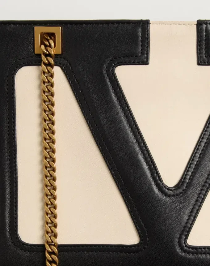 Bolso pequeño de compras de piel napa Valentino Garavani Viva Superstar Bolso pequeño de compras de piel napa Valentino Garavani Viva Superstar
