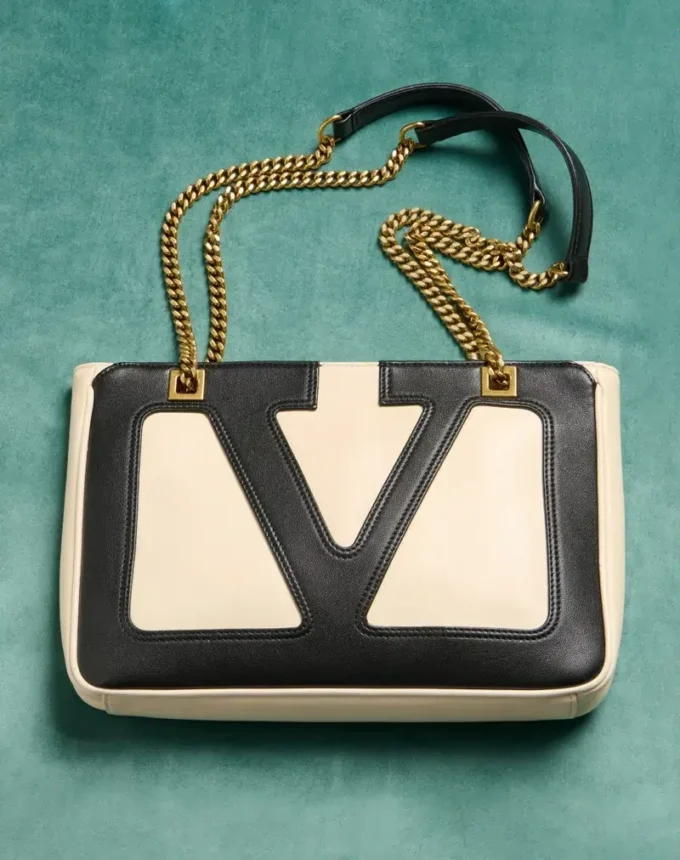Bolso pequeño de compras de piel napa Valentino Garavani Viva Superstar Bolso pequeño de compras de piel napa Valentino Garavani Viva Superstar