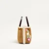 Bolso pequeño de compras Valentino Garavani en ante bordado con forro de piel de oveja.