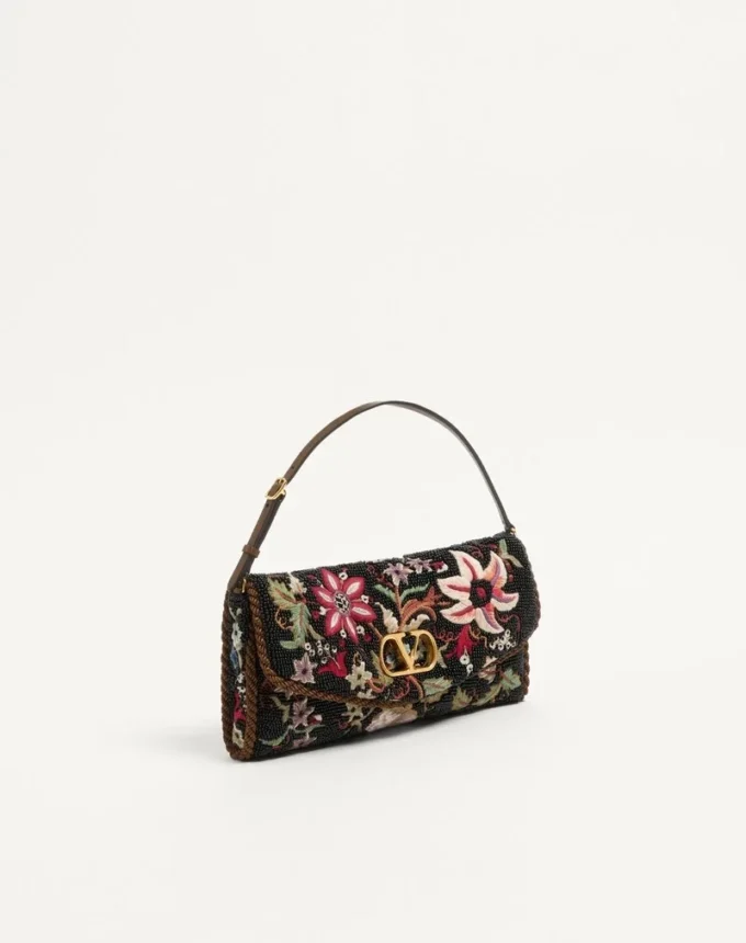 Bolso pequeño de hombro bordado DeVain de Valentino Garavani Bolso pequeño de hombro bordado DeVain de Valentino Garavani