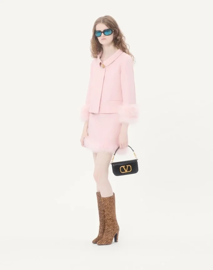 Bolso pequeño de hombro Locò de Valentino Garavani en piel de becerro Bolso pequeño de hombro Locò de Valentino Garavani en piel de becerro