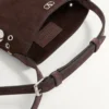Bolso pequeño de hombro Nellcôte de Valentino Garavani en ante con flecos Bolso pequeño de hombro Nellcôte de Valentino Garavani en ante con flecos