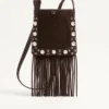 Bolso pequeño de hombro Nellcôte de Valentino Garavani en ante con flecos Bolso pequeño de hombro Nellcôte de Valentino Garavani en ante con flecos