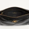 Bolso pequeño de hombro Panthea de Valentino Garavani en piel napa con estampado Chevron Bolso pequeño de hombro Panthea de Valentino Garavani en piel napa con estampado Chevron