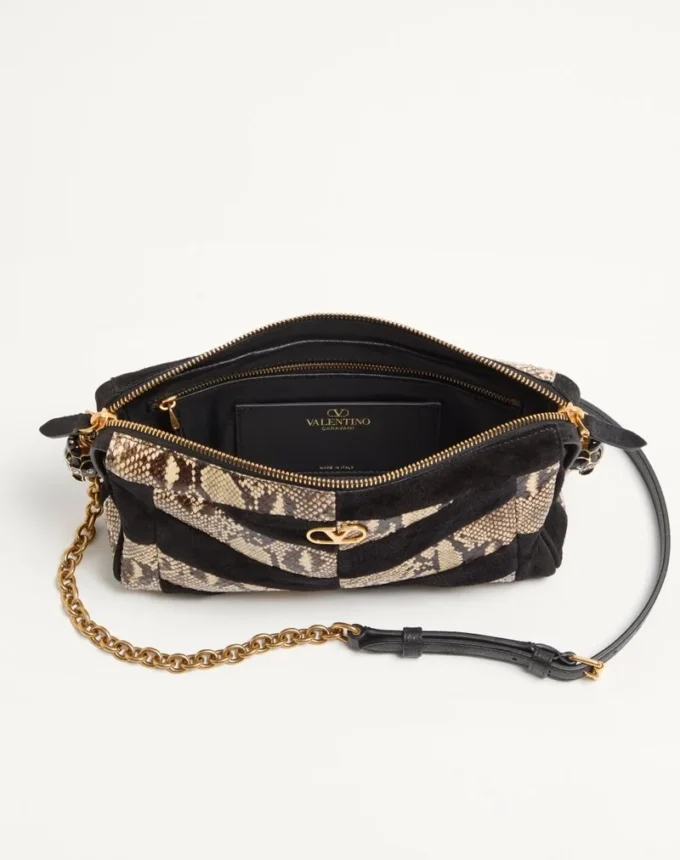 Bolso pequeño de hombro Panthea de Valentino Garavani en pitón y ante con estampado en forma de chevron Bolso pequeño de hombro Panthea de Valentino Garavani en pitón y ante con estampado en forma de chevron