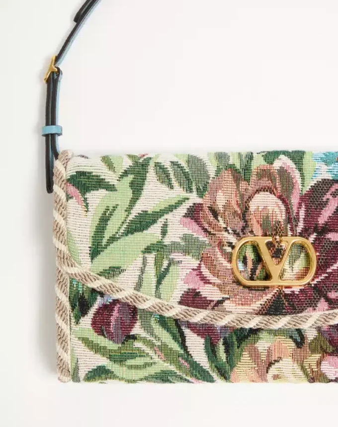 Bolso pequeño de hombro Valentino Garavani DeVain en tejido jacquard Voyage Imaginaire Bolso pequeño de hombro Valentino Garavani DeVain en tejido jacquard Voyage Imaginaire